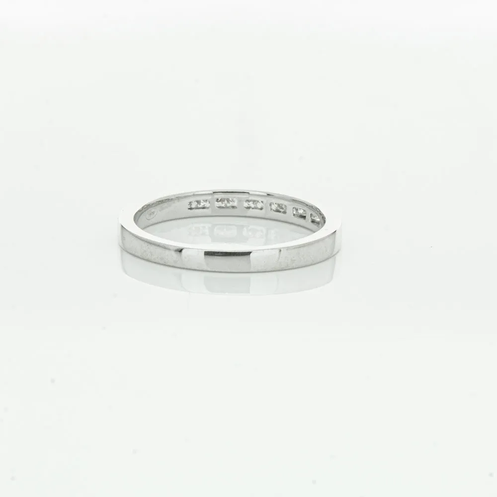 18ct White Gold .25ct Princess Cut Diamond Band