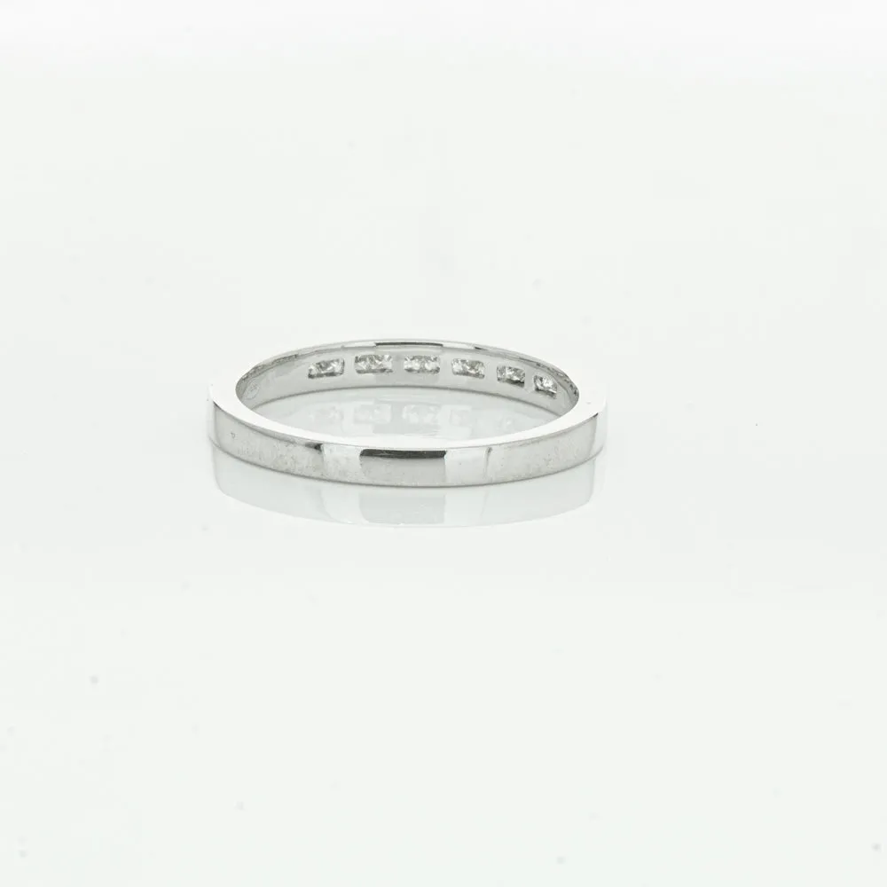 18ct White Gold .25ct Princess Cut Diamond Band