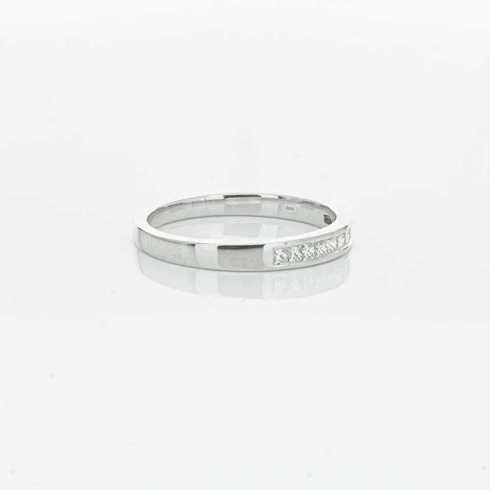 18ct White Gold .25ct Princess Cut Diamond Band