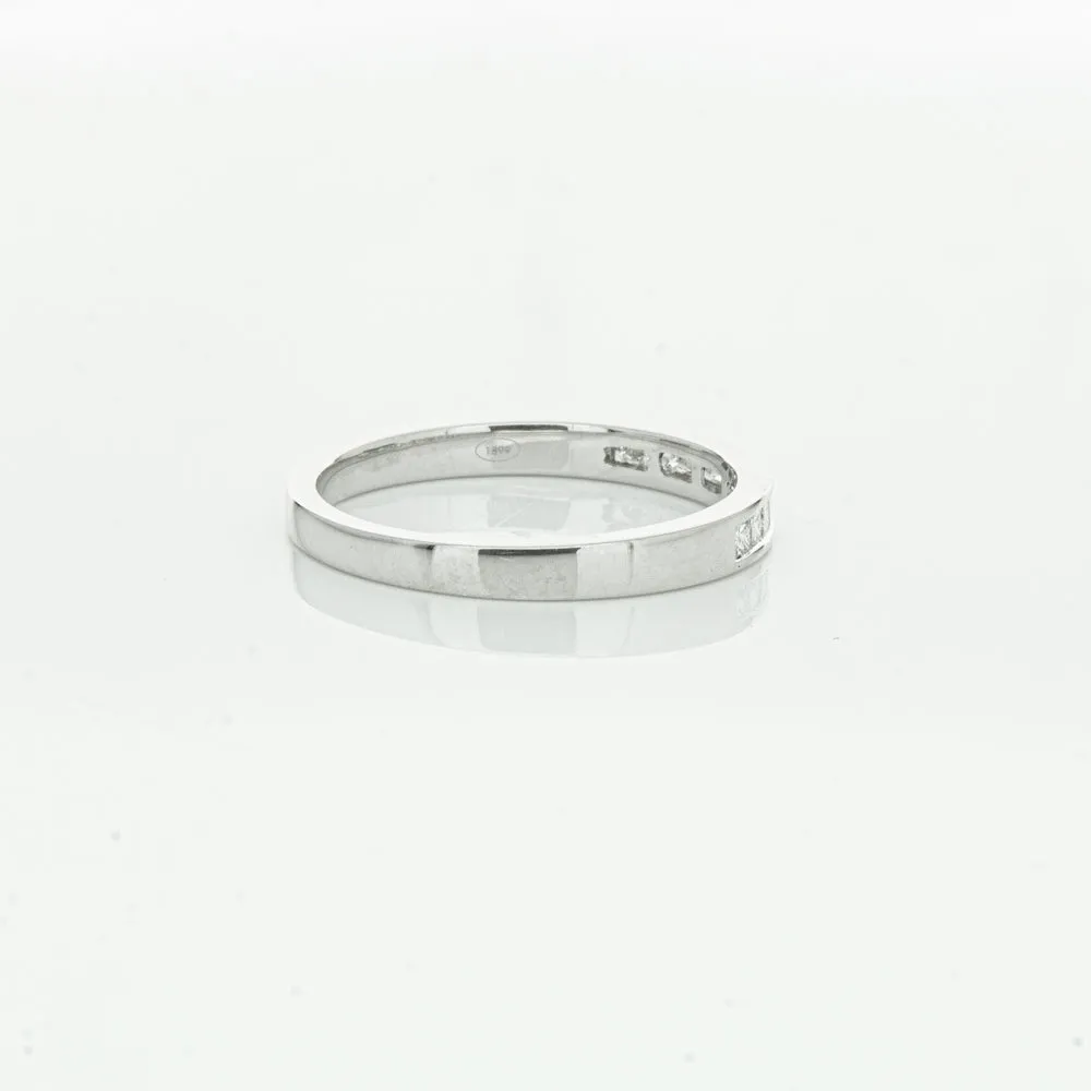 18ct White Gold .25ct Princess Cut Diamond Band