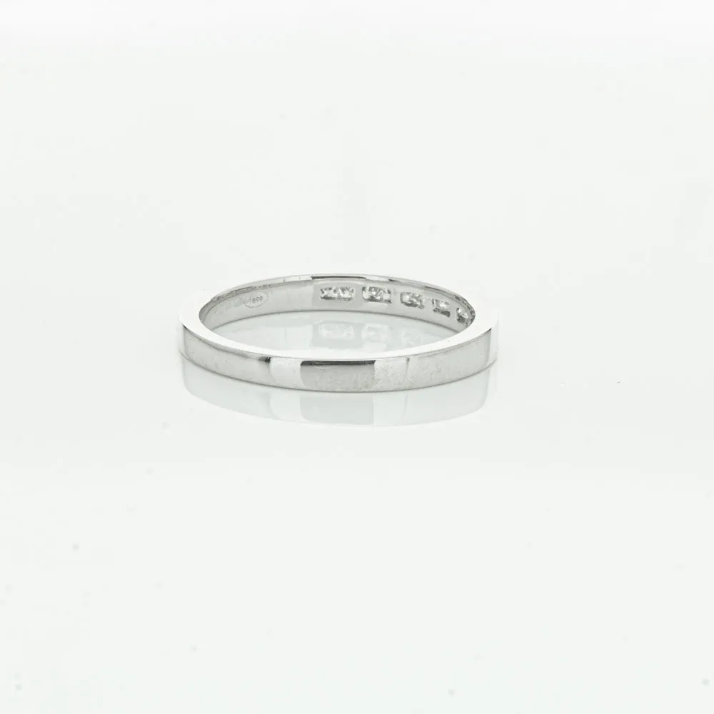 18ct White Gold .25ct Princess Cut Diamond Band